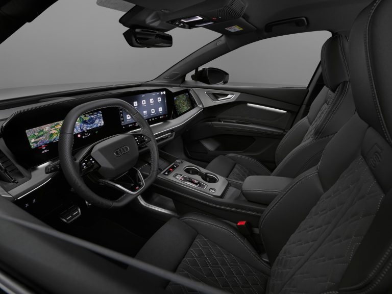 Cómo elegir un SUV eléctrico compacto para segunda mano premium: qué mirar en batería, garantía y estado