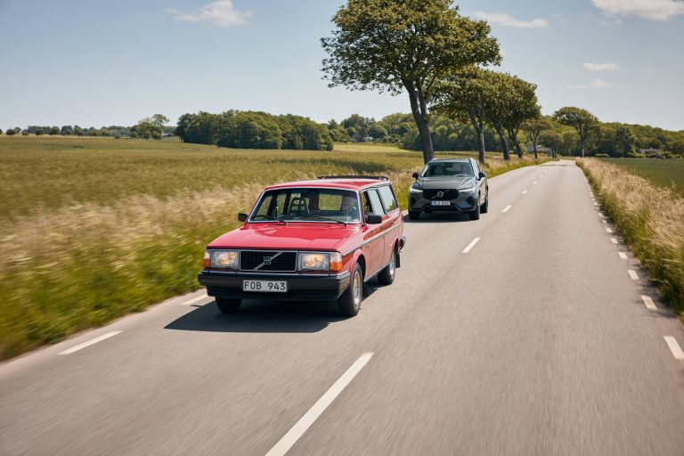 Range Rover Evoque P300e vs Volvo XC60 T6 Recharge: dos SUV-C PHEV premium enfrentados Range Rover Evoque P300e vs Volvo XC60 T6 Recharge: dos SUV-C PHEV premium enfrentados