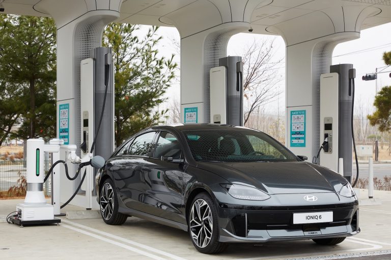Hyundai IONIQ 6 a fondo: cómo se posiciona la berlina eléctrica coreana por aerodinámica y autonomía Hyundai IONIQ 6 a fondo: cómo se posiciona la berlina eléctrica coreana por aerodinámica y autonomía