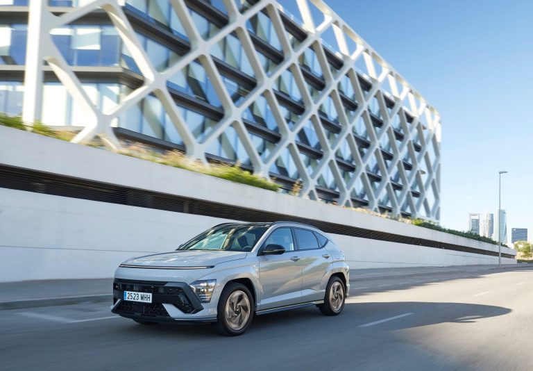 Cómo elegir un SUV-C eléctrico para uso urbano en 2026: dimensiones, radio de giro y visibilidad