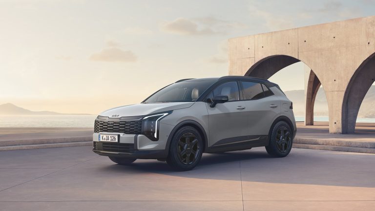 KIA Sportage PHEV vs Hyundai Tucson PHEV: dos SUV-C híbridos enchufables coreanos comparados en 2026