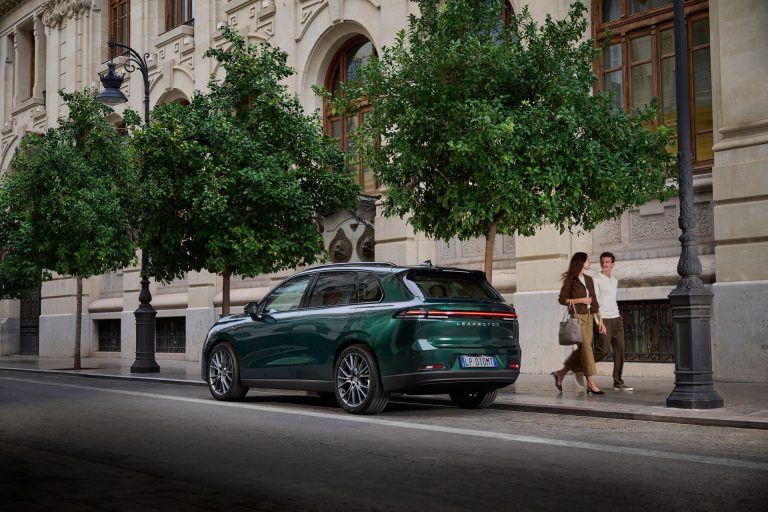 Cómo elegir entre un SUV chino y uno europeo generalista en 2026: qué gana y qué pierde el comprador Cómo elegir entre un SUV chino y uno europeo generalista en 2026: qué gana y qué pierde el comprador