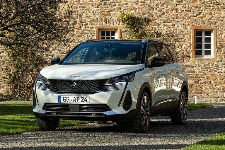 Ranking de SUV-D generalistas de siete plazas en 2026 por relación espacio-precio
